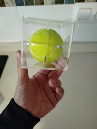 Pelota Tenis Firmada Rafa Nadal Caja Acrílico