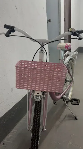 Bicicleta para niñas en buenísimo estado