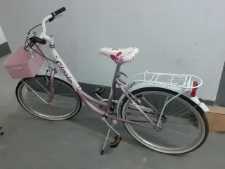 Bicicleta para niñas en buenísimo estado