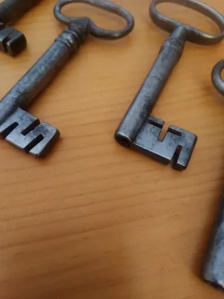 Lote 4 chiavi antiche