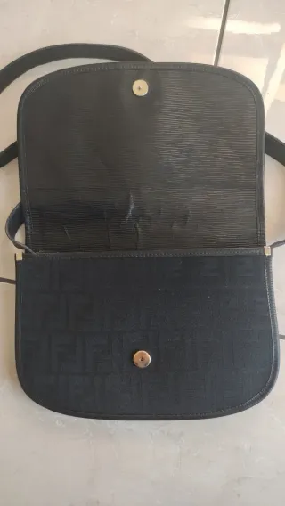 Borsa Fendi tracolla vintage nera in ottimo stato