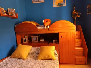 Habitación juvenil madera estilo nórdico,