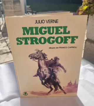 Julio Verne, 4 libros de cómic. Ediciones Paulinas