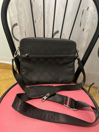 Riñonera Louis Vuitton Negra