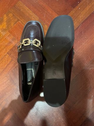 Zapatos Zara color burdeosTalla 39 Sin Estrenar