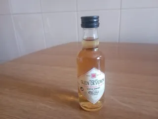 Lotto di 5 bottiglie miniatura di whisky