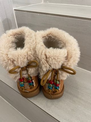 Botas niña peluche