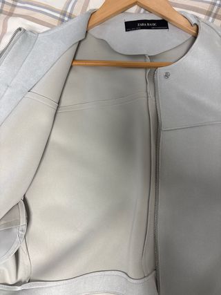 Chaqueta Zara gris claro