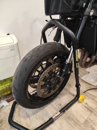 Caballete moto delantero