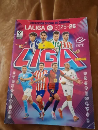 Colección Cromos Liga Este 2025-26
