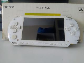 PSP Blanca con Software Adicional sin lector umd