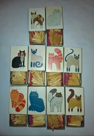 10 scatole di fiammiferi Fosforera Española Gatti 1968
