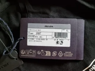 Camiseta Prada Negra a estrenar Talla XL