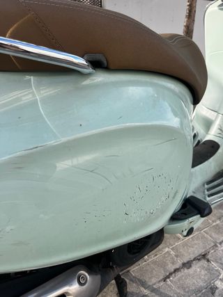 Vespa Primavera 125 color menta