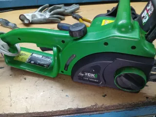 Motosierra Eléctrica 1800W