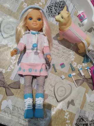 Nancy rescate con perro husky y trineo