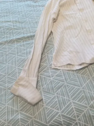 Camisa blanca acanalada