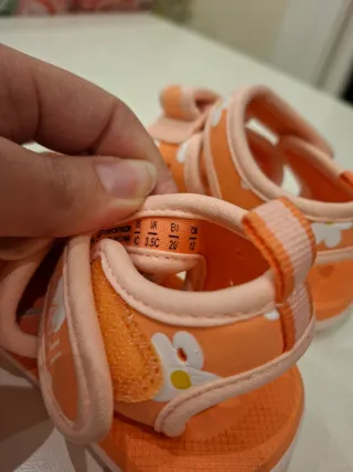 Chanclas Naranjas Talla 20 Flores decathlon