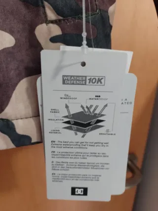 Chaqueta DC Shoes Camuflaje niño Talla 12 Años.