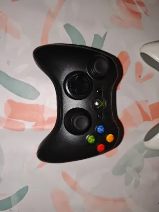 Mandos Xbox 360 (15€ cada unidad)