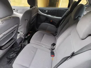 Nissan Almera 2005