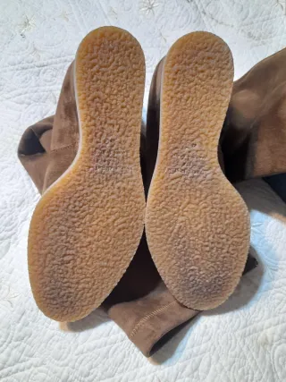 Botas elegantes de ante marrón