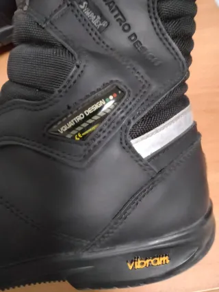 Botas de moto Vibram