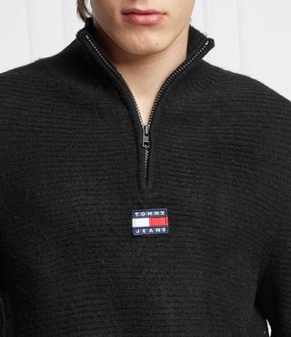 Jersey Tommy Jeans Negro con Cremallera