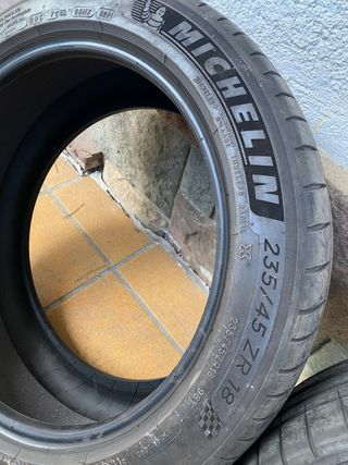 2 Neumáticos Michelin Pilot Sport 4 235/45/18