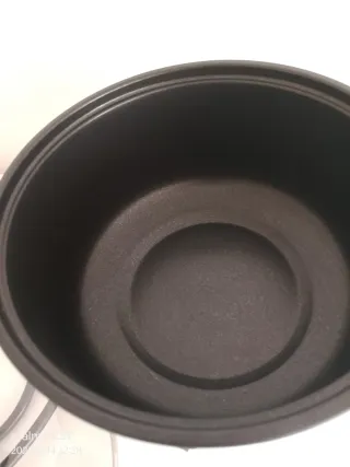 Olla eléctrica con huevera