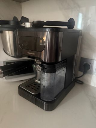 Cafetera Cecotec (1 solo uso)ticket 1 semana