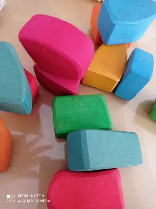 Bloques Madera Waldorf Arcoíris. Marca GRIMM'S