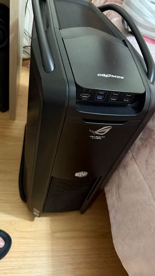 Cooler Master Cosmos II Torre é componentes