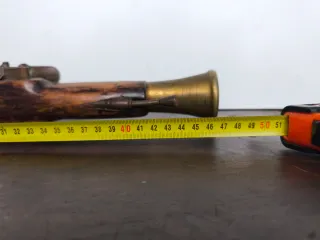 Trabuco antiguo de madera y latón