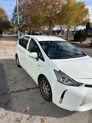 Toyota Prius+ 2017