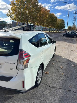 Toyota Prius+ 2017