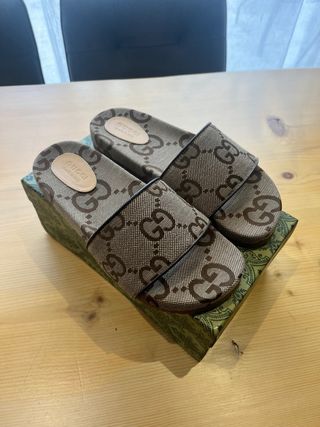 Ciabatte Gucci Beige e Marrone