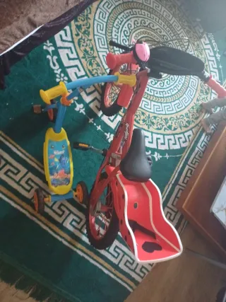 Bicicleta y patineta infantil