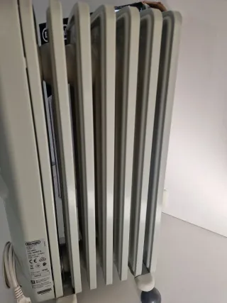 Radiador Eléctrico DeLonghi TRNS0715