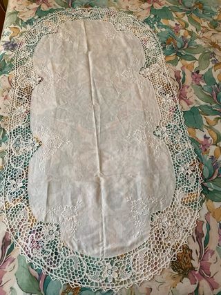 Centrotavola ovale lino e Burano