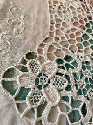 Centrotavola ovale lino e Burano