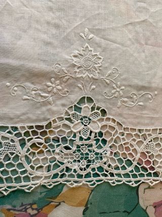 Centrotavola ovale lino e Burano