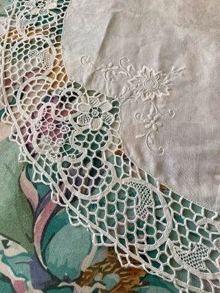 Centrotavola ovale lino e Burano