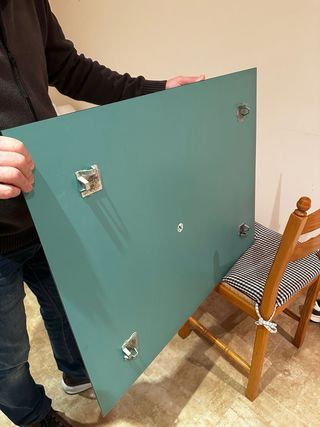 Espejo de baño de cristal.