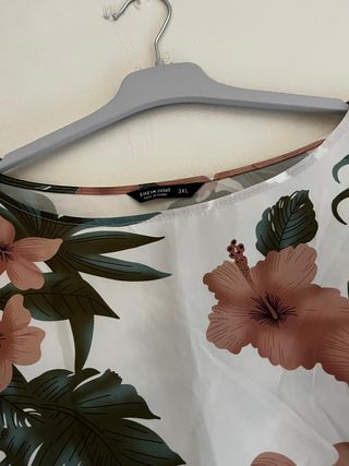 Shein Curve 3XL Blusa Tropical 3XL/50 Manga Ancha