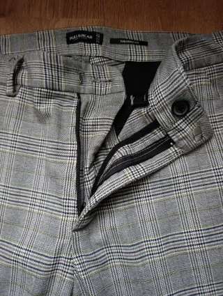 Pantalón de vestir cuadros pitillo gris hombre