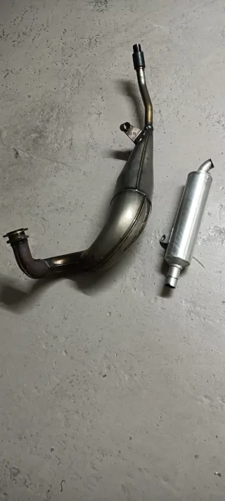 Escape Giannelli para Honda NSR 125 R JC20