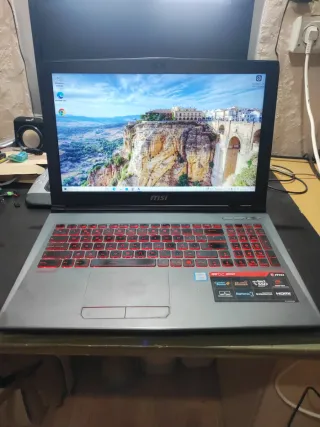 Portátil MSI i7 7ª Gen