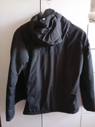 Polar canguro Pull&Bear negro