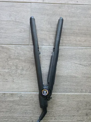 Piastra Remington Nera